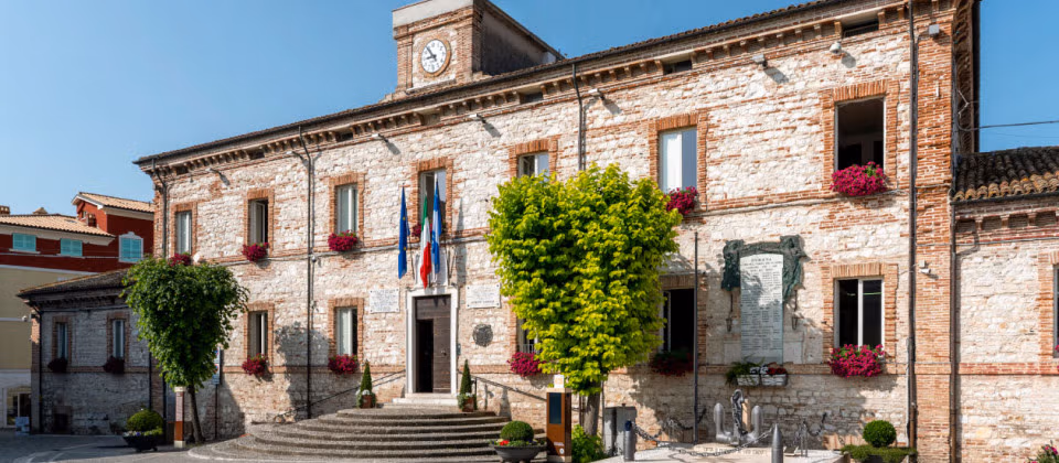 Palazzo dei Vescovi (Comunale)