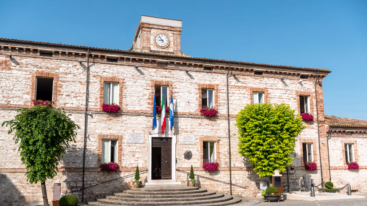 Palazzo dei Vescovi (Comunale)